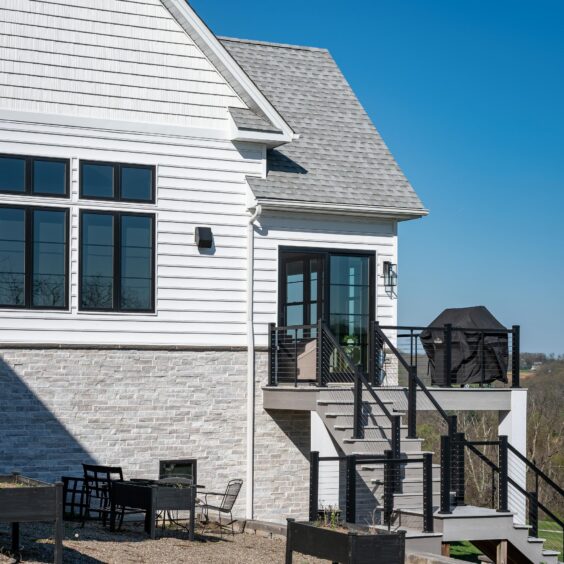 Everest_Standard_Cut_Backyard_Deck_Patio_Area Everest_Standard_Cut_Backyard_Deck_Patio_Area