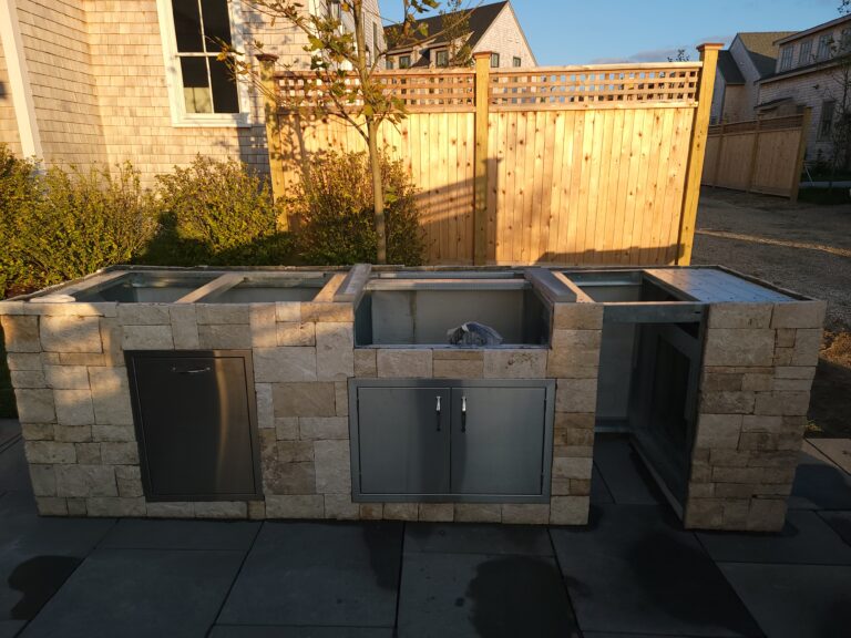 Cottage Standard Cut in an outdoor living space