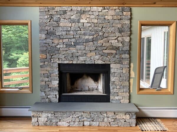 27 Modern Stone Veneer Fireplace Ideas Stoneyard® 5726