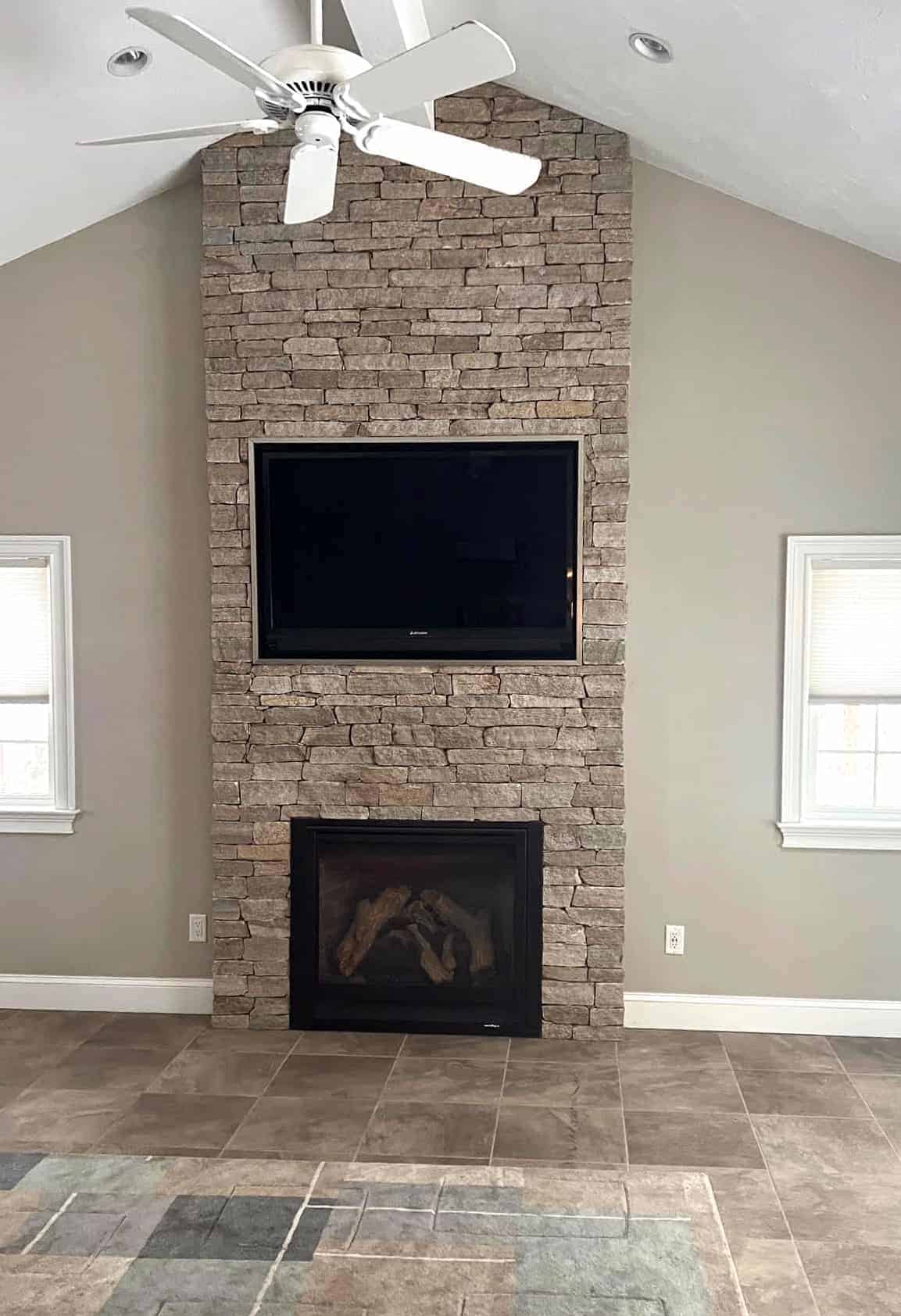 Stacked Stone Fireplace 10 Luxurious Design Ideas - Stoneyard®