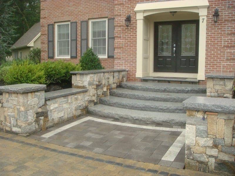 stone veneer columns