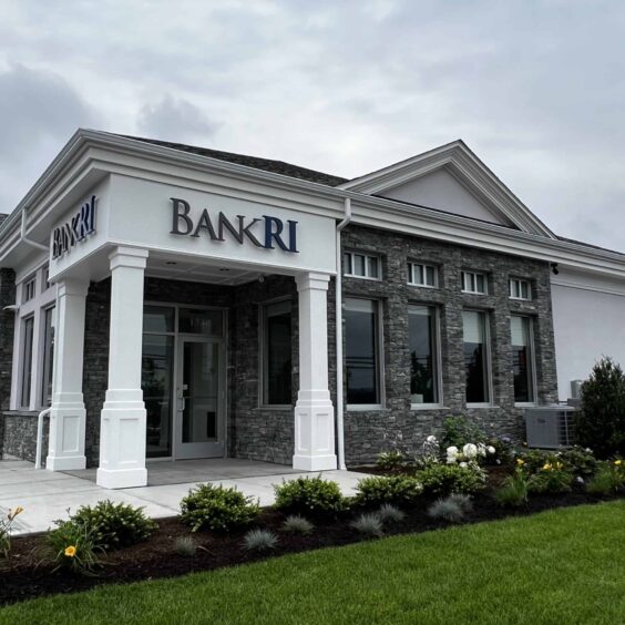 Stoneyard-Greenwich-Gray-Ledge-Bank-of-RI-12-scaled Stoneyard-Greenwich-Gray-Ledge-Bank-of-RI-12-scaled