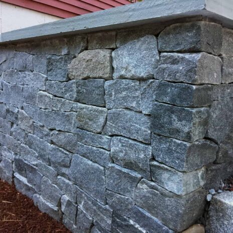 Stoneyard-Oyster-Bay-Ashlar-Ledge-Mix-E-Scapes-Corp-Pepperell-MA-2