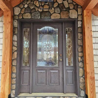 01Rustic Stone Lakehouse JEC Entryway 02 BB Round