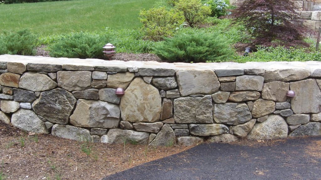 New England Fieldstone Walls for Curb Appeal - Stoneyard®